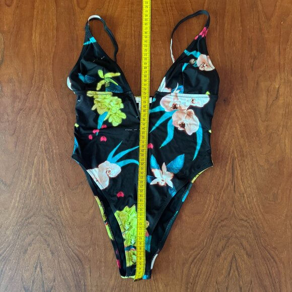 ๐บ Fleur du Mal One-Piece Swimsuit โ Excellent Condition ! - Picture 7 of 8
